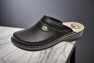 M-502 crna klompa 39