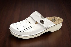 M-504 bela klompa 37