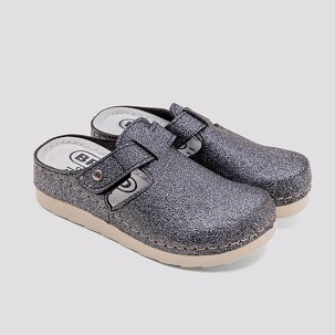 B-701/1 crna klompa 39