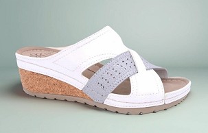 D-1400 bela papuča 41