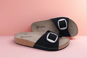 D-1429 crna papuča 37