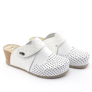 V-029 bela kocka klompa 39