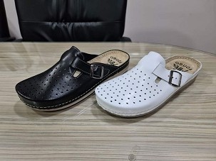 M-801 bela klompa 43