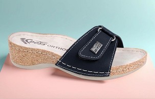 D-1211 crna papuča 36