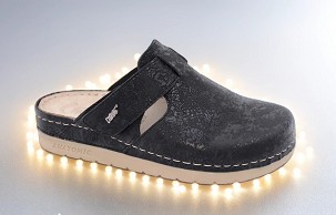 D-1426 crna klompa 38