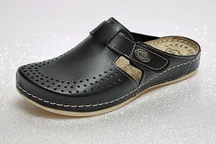 M-101 crna klompa 38