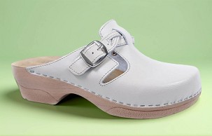 D-1075 bež klompa 37