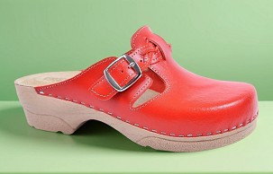 D-1075 crvena klompa 39