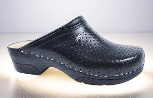 D-1073 crna klompa 37